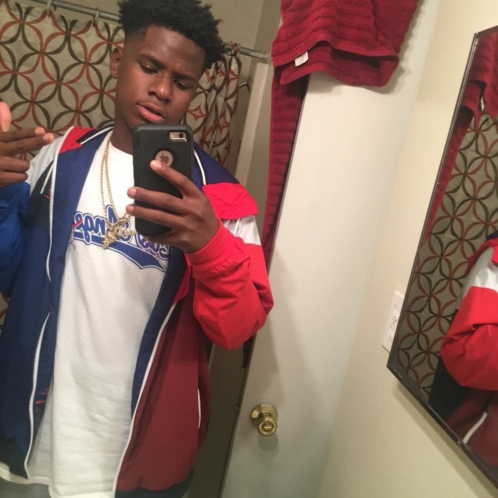 Meet your Posher, Dangelo